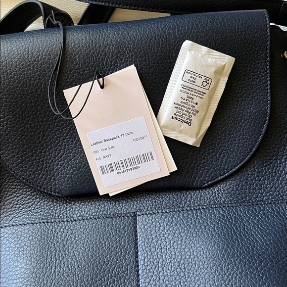 Cuyana Dark Blue Leather Backpack 13.3in - Picture 6 of 7